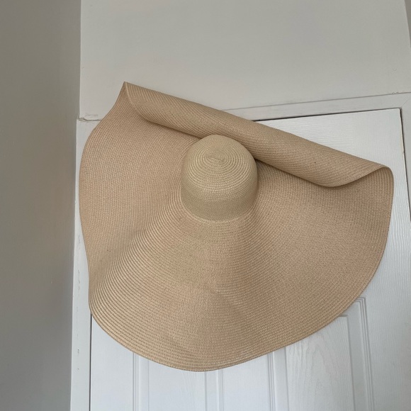 Extra big brim straw hat - Picture 3 of 7